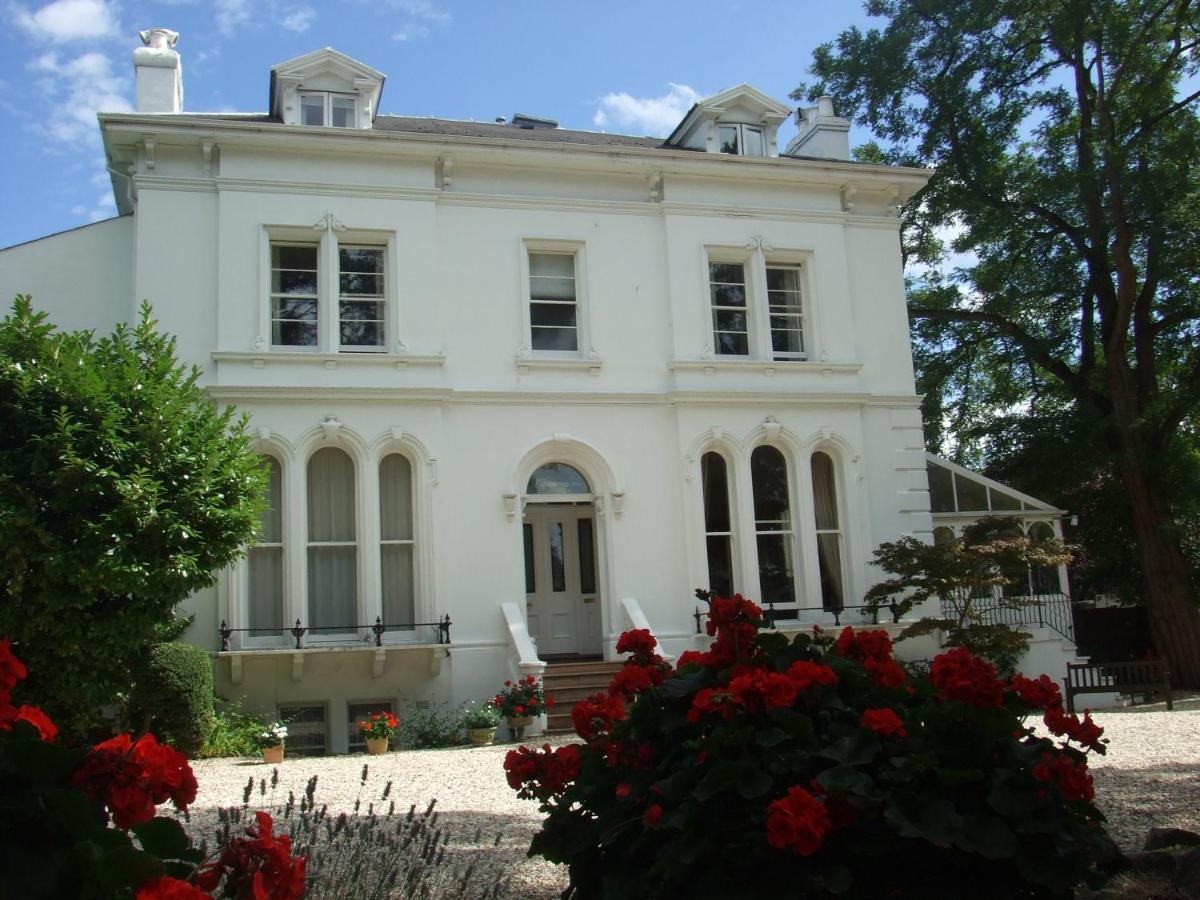 Lypiatt House Affittacamere